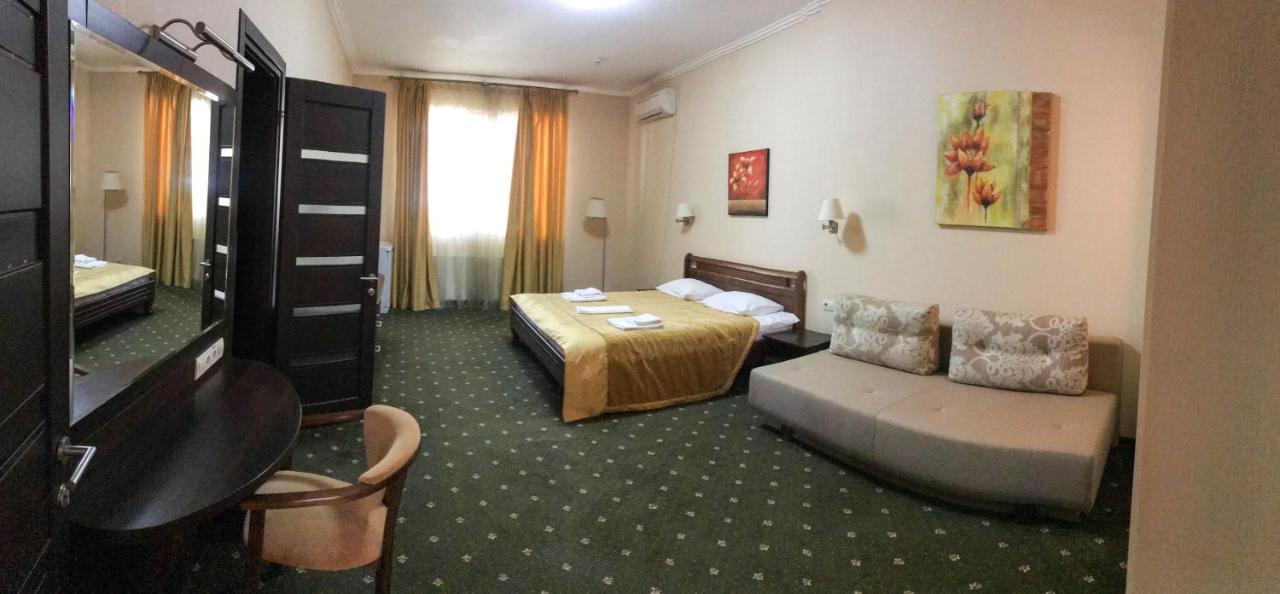 אודסה Kolyada Hotel מראה חיצוני תמונה