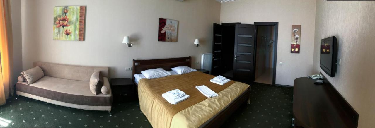 אודסה Kolyada Hotel מראה חיצוני תמונה